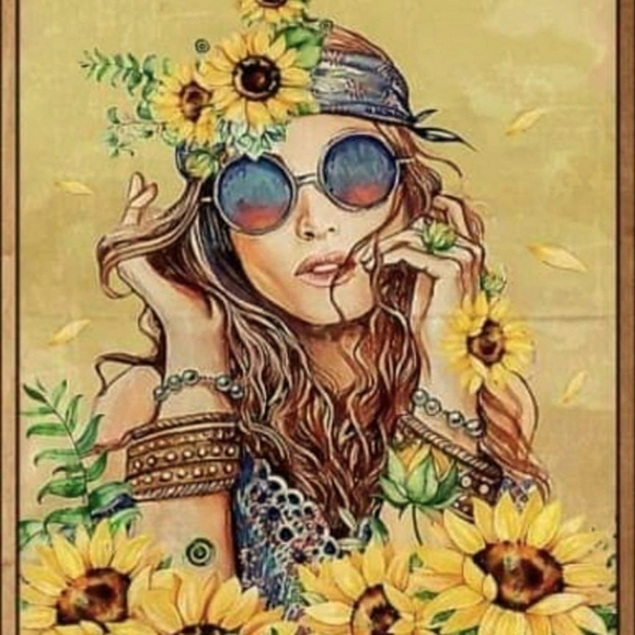 Meet your Posher, Pam - Picture 1 of 3